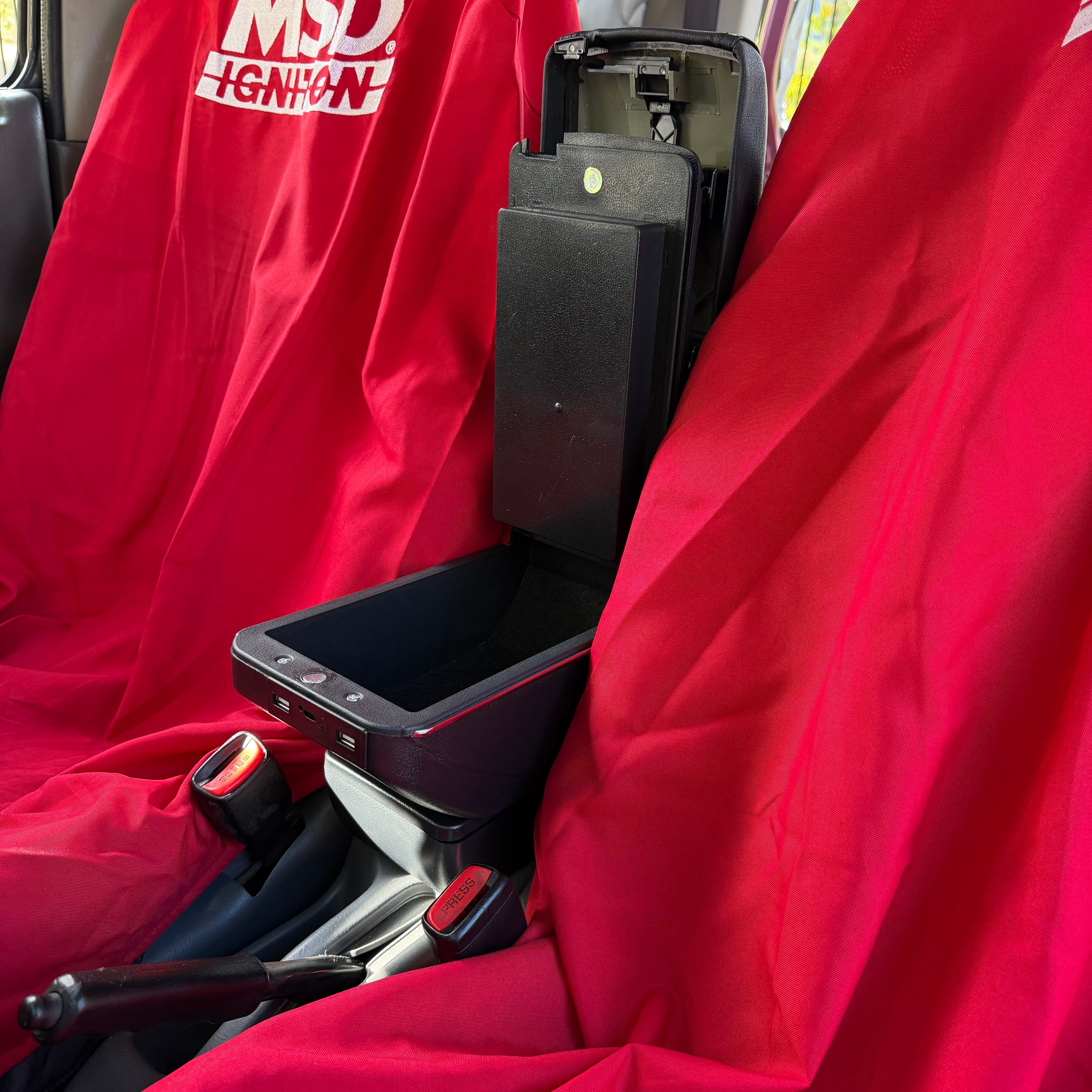 CABN Middle Console with USB (JB23/JB33/JB43/JB53)