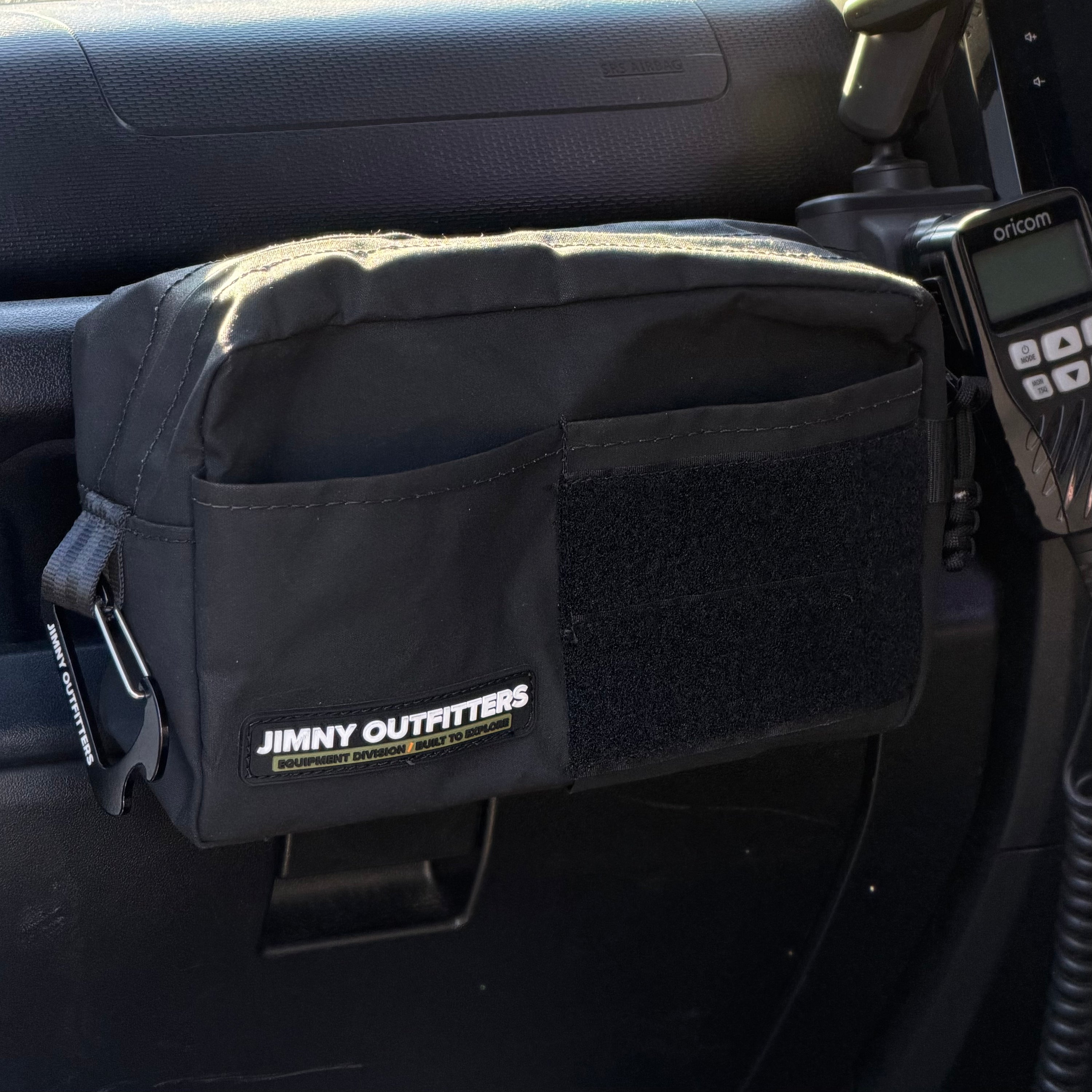 Jimny JB74/JC74XL dash bag mounted to grab handle bar